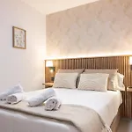 Luxury Libellile *