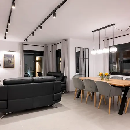 Luxury Libellile Willa