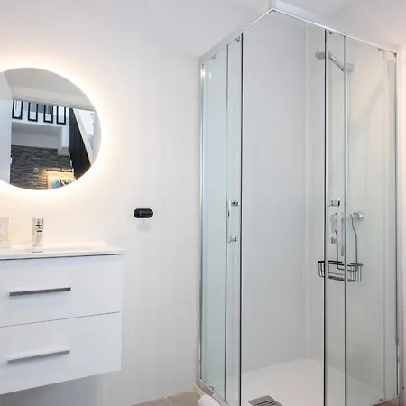 Luxury Libellile *